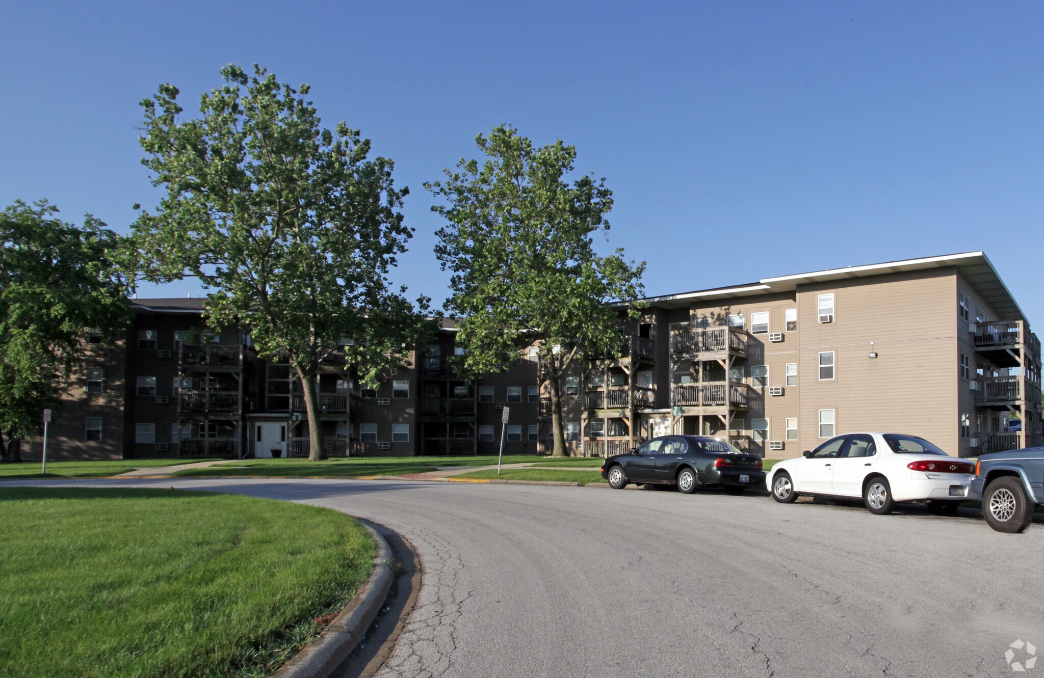 1340 Marshall Blvd, Aurora, IL for sale Primary Photo- Image 1 of 1