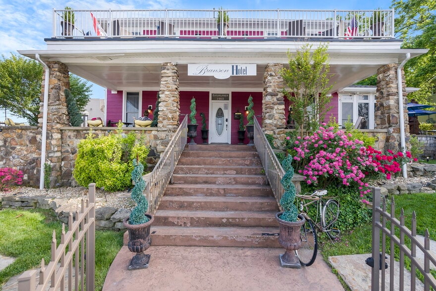 214 W Main St, Branson, MO for sale - Building Photo - Image 3 of 95