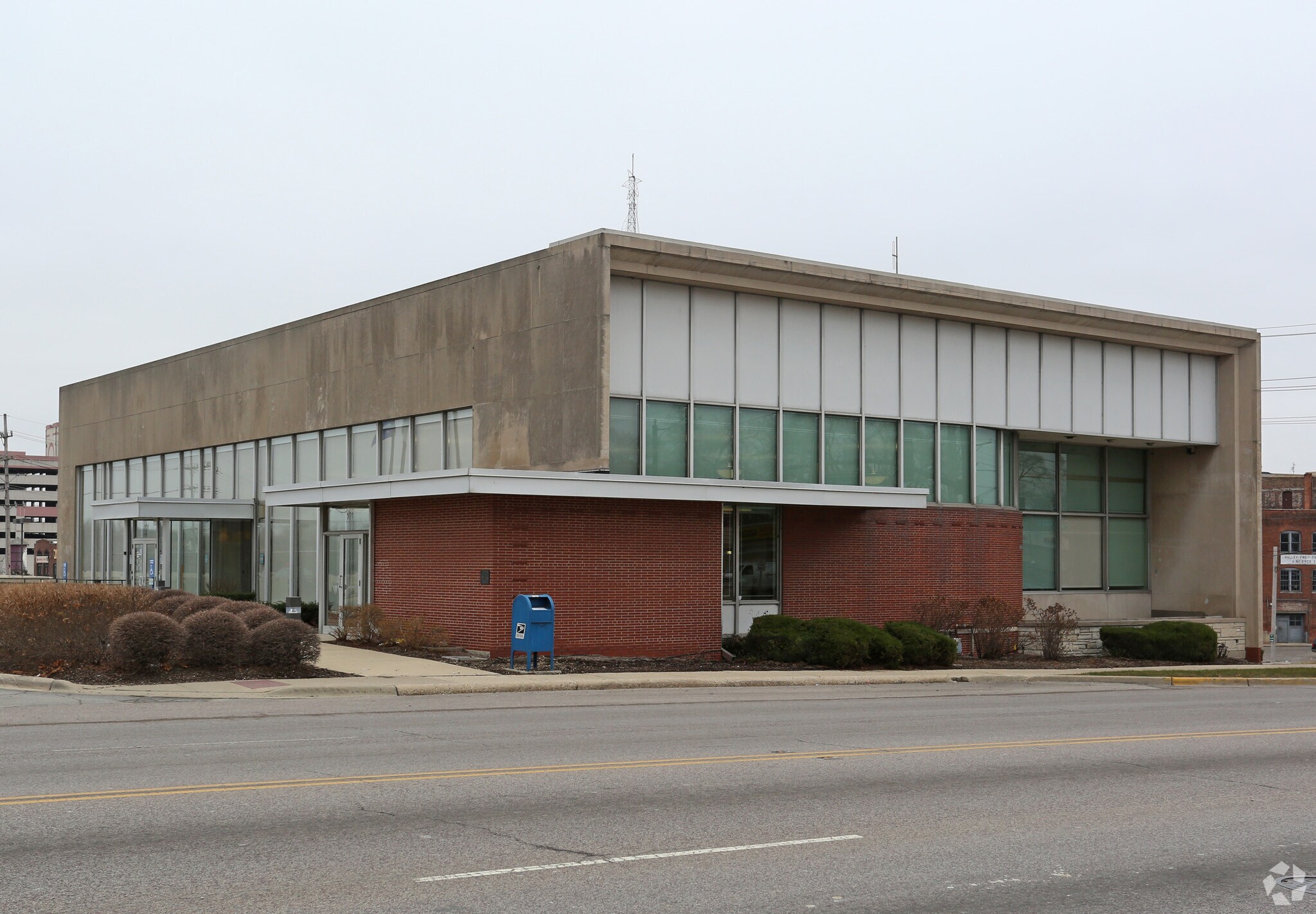 101 N Lake St, Aurora, IL for sale Primary Photo- Image 1 of 1