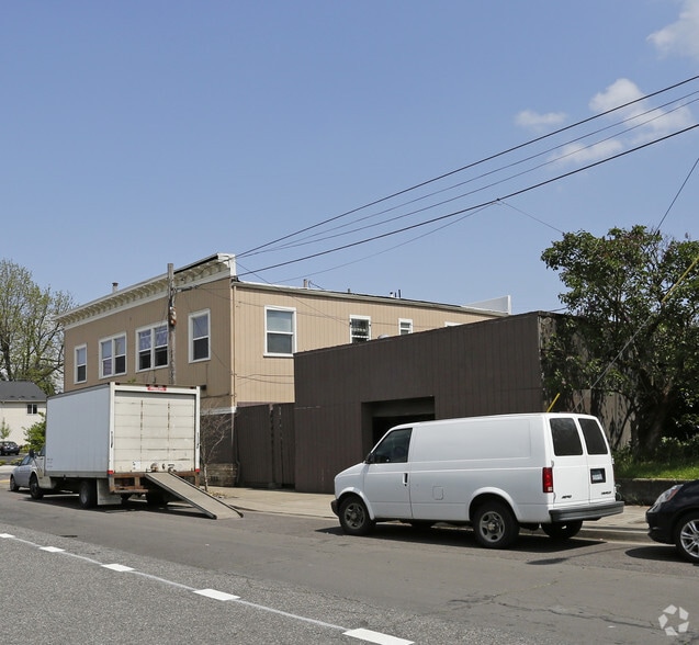 1032 N Killingsworth St, Portland, OR for sale - Building Photo - Image 3 of 10