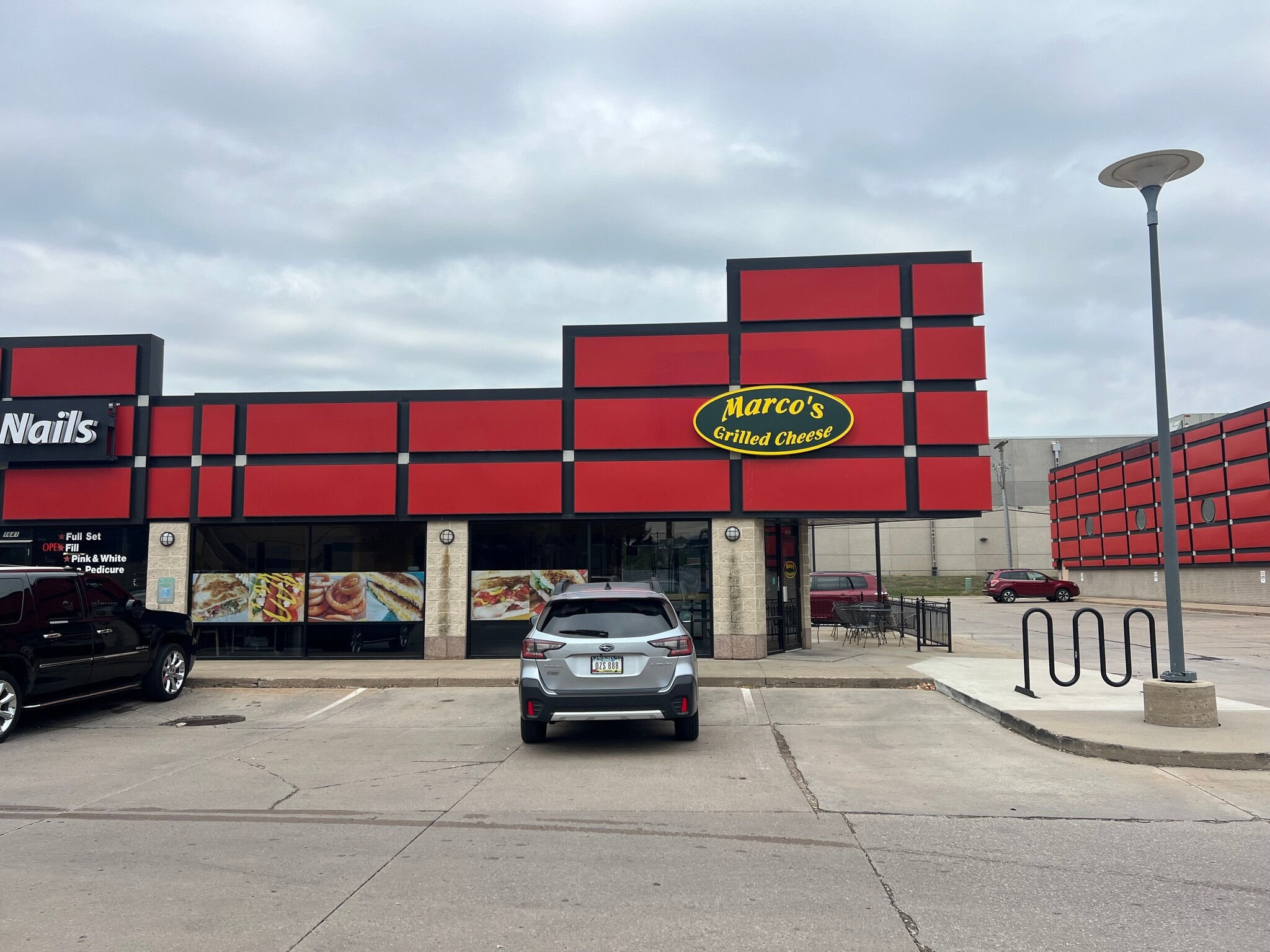 1621 S 1st Ave, Iowa City, IA for lease Primary Photo- Image 1 of 29