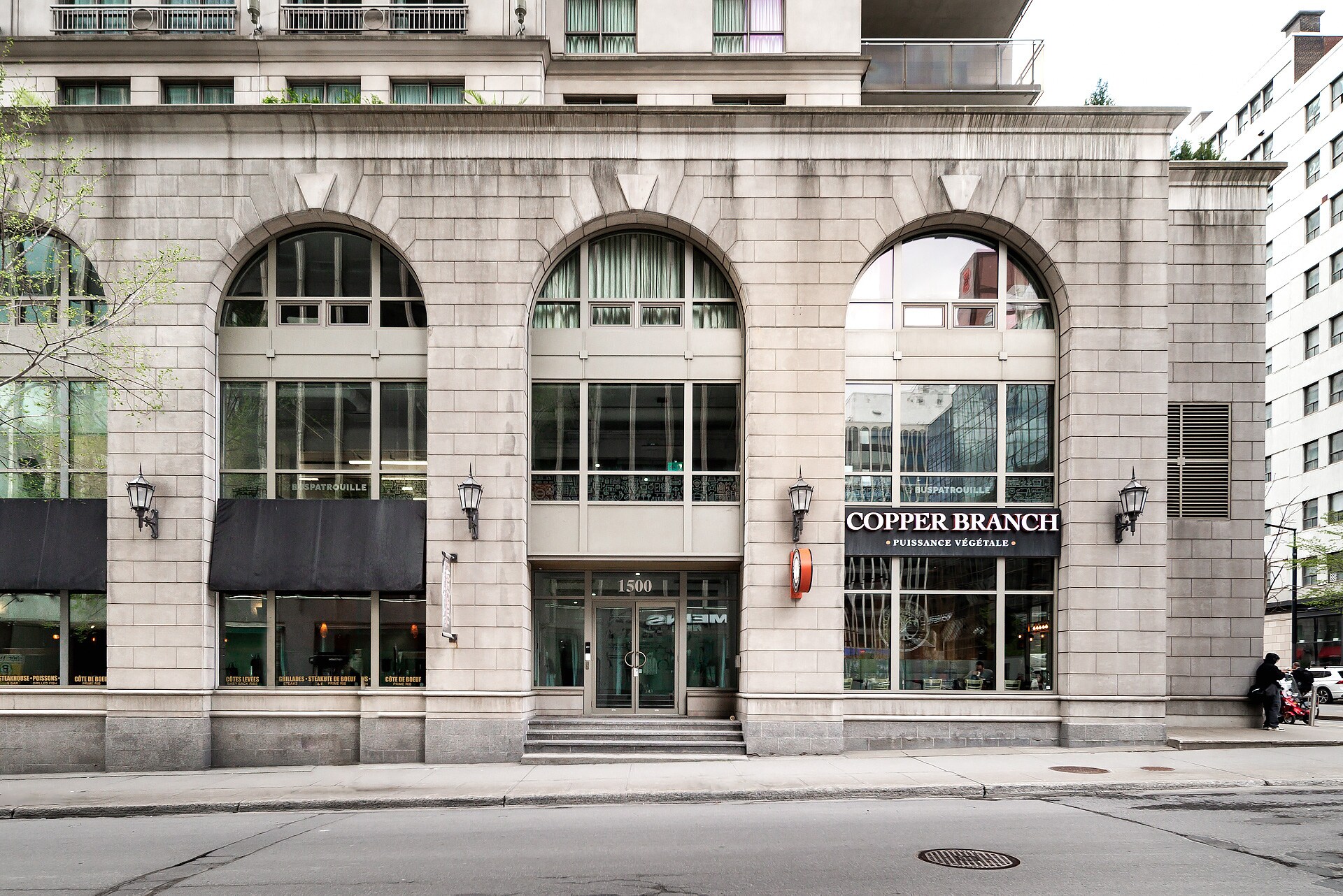 1200 Boul De Maisonneuve O, Montréal, QC for lease Primary Photo- Image 1 of 10