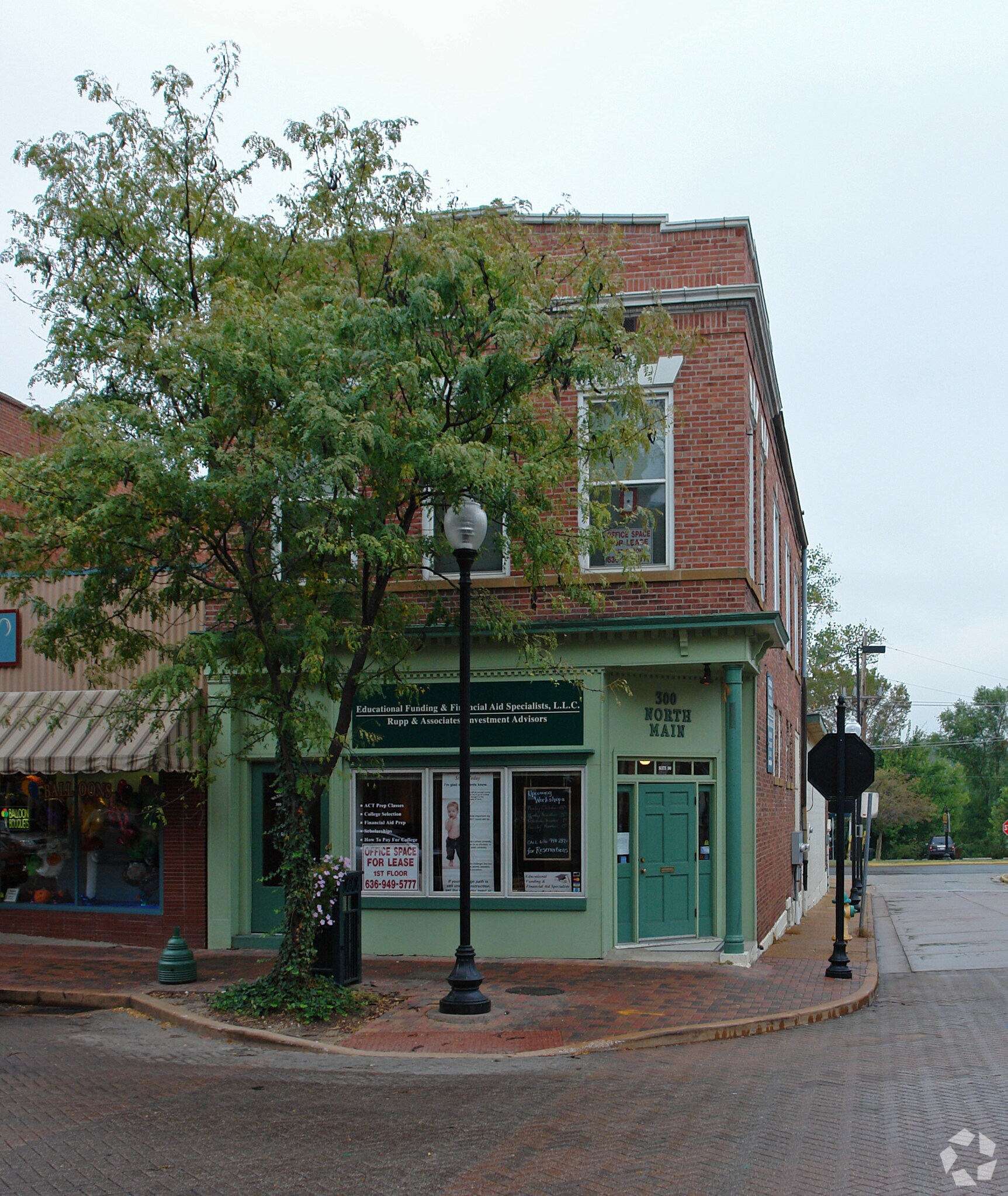 300 N Main St, Saint Charles, MO 63301 Office for Lease