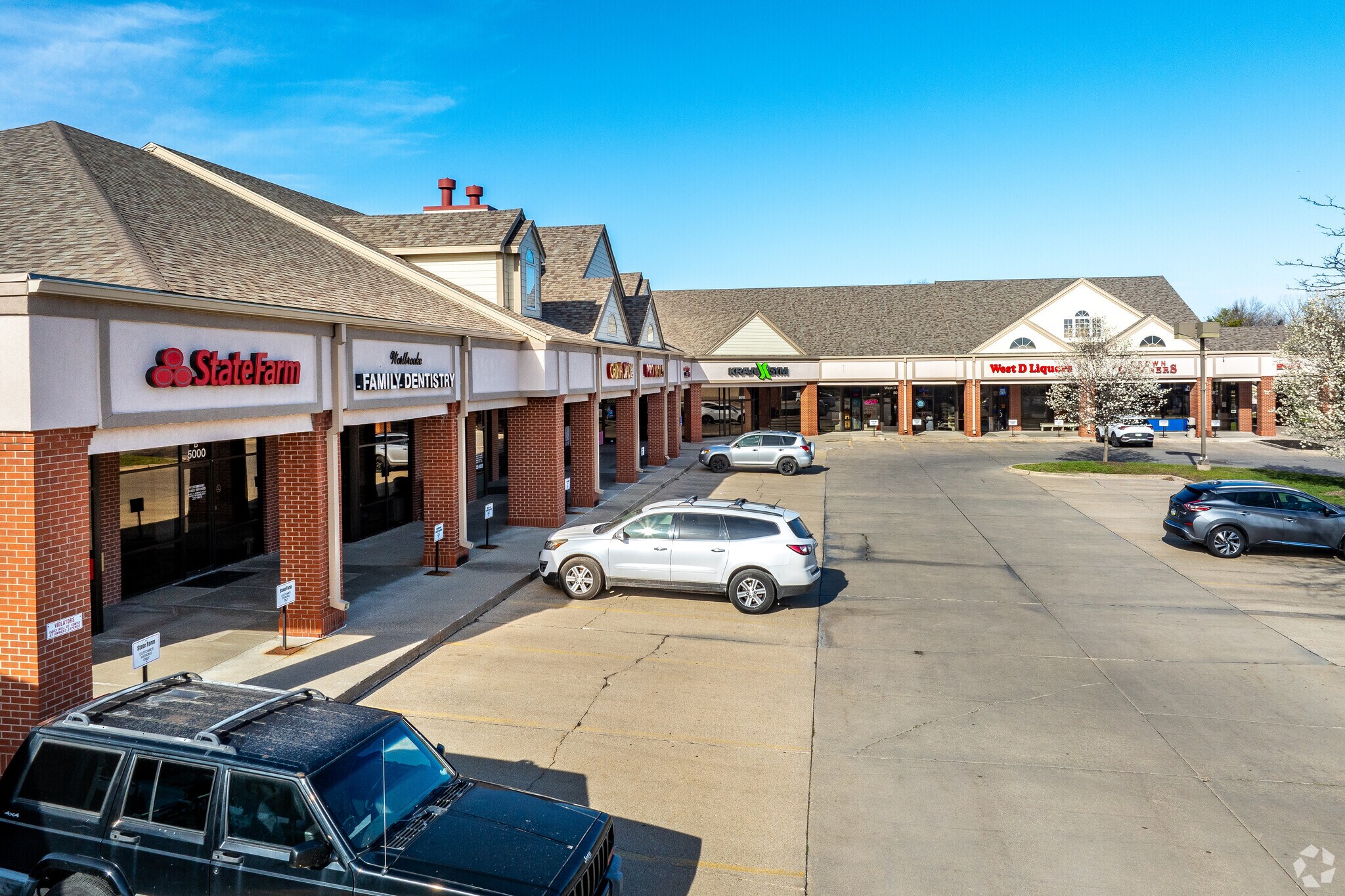 5000-5018 Ep True Pky, West Des Moines, IA for sale Primary Photo- Image 1 of 1