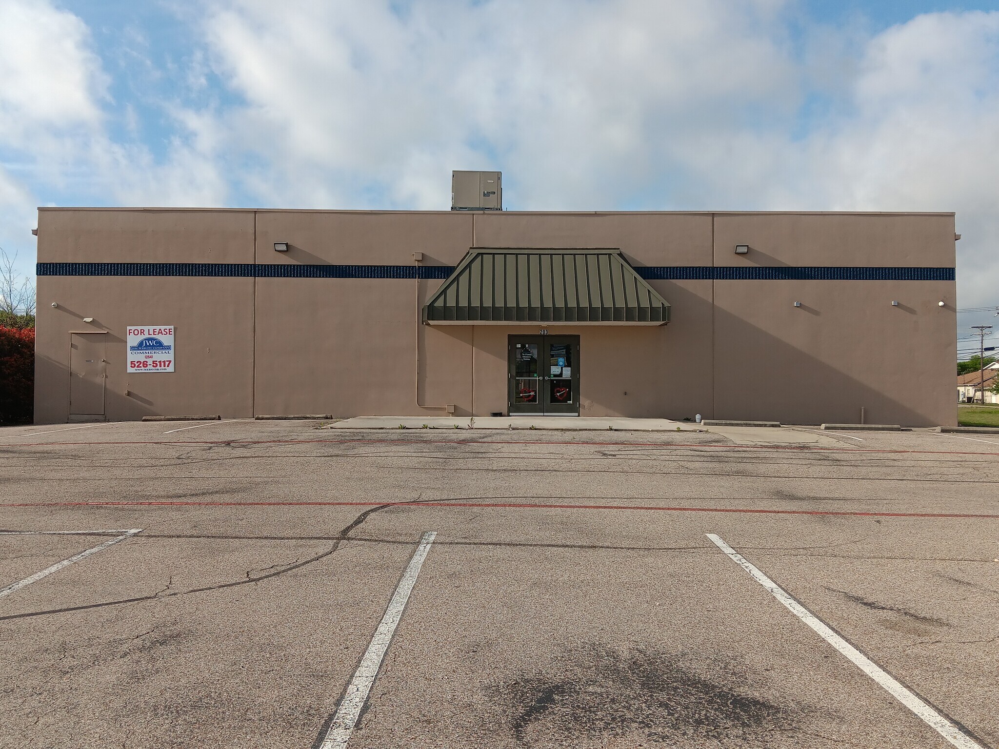203 W Jasper Dr, Killeen, TX for lease Building Photo- Image 1 of 21