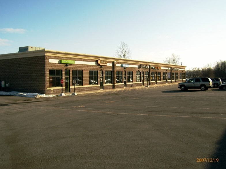 2445 Lineville Rd, Howard, WI for lease - Primary Photo - Image 1 of 3