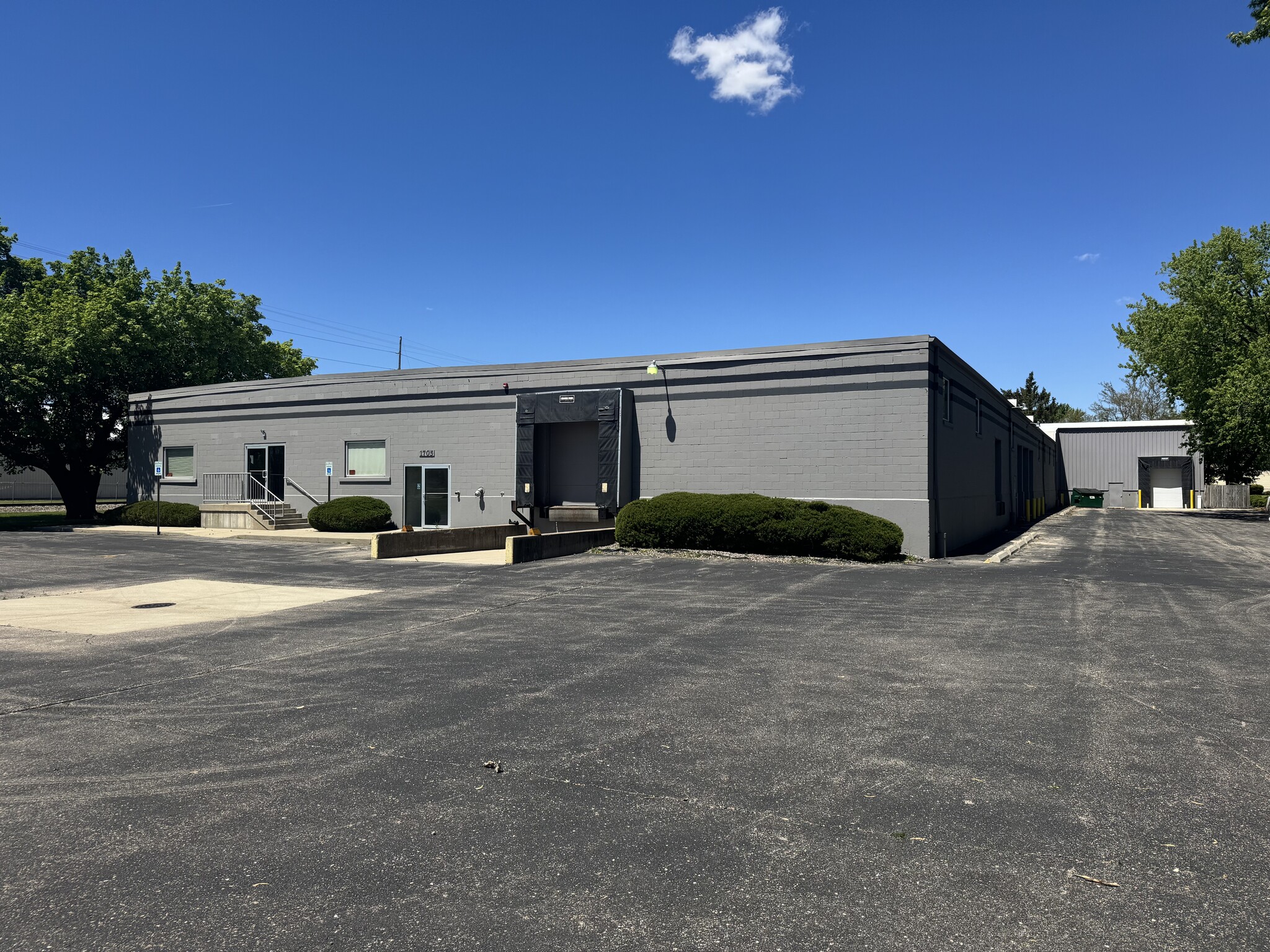 1705 Cranston Rd, Beloit, WI for lease Building Photo- Image 1 of 6