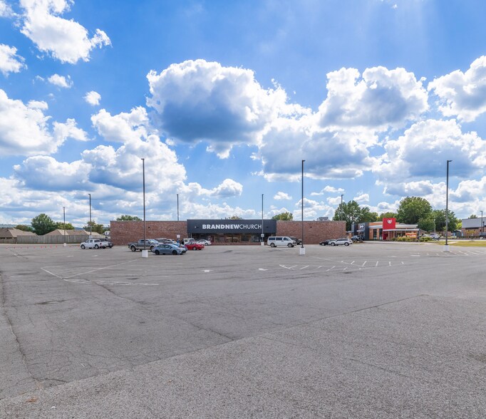 271 W Main St, Farmington, AR for sale - Building Photo - Image 1 of 1