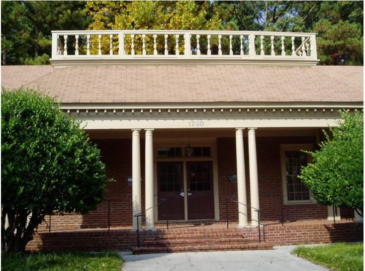 1750 Old Spring House Ln, Atlanta, GA for lease - Building Photo - Image 3 of 10