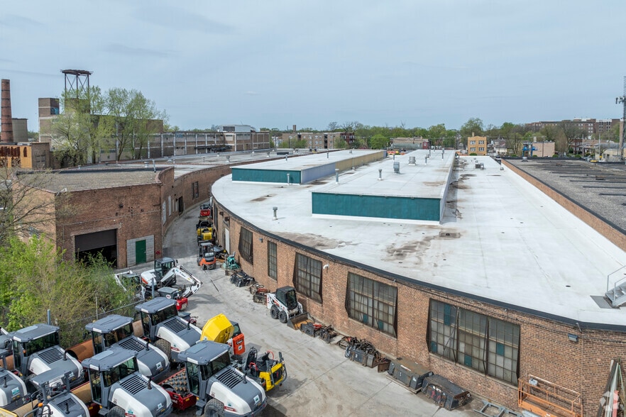 1031-1033 N Cicero Ave, Chicago, IL for lease - Building Photo - Image 3 of 5