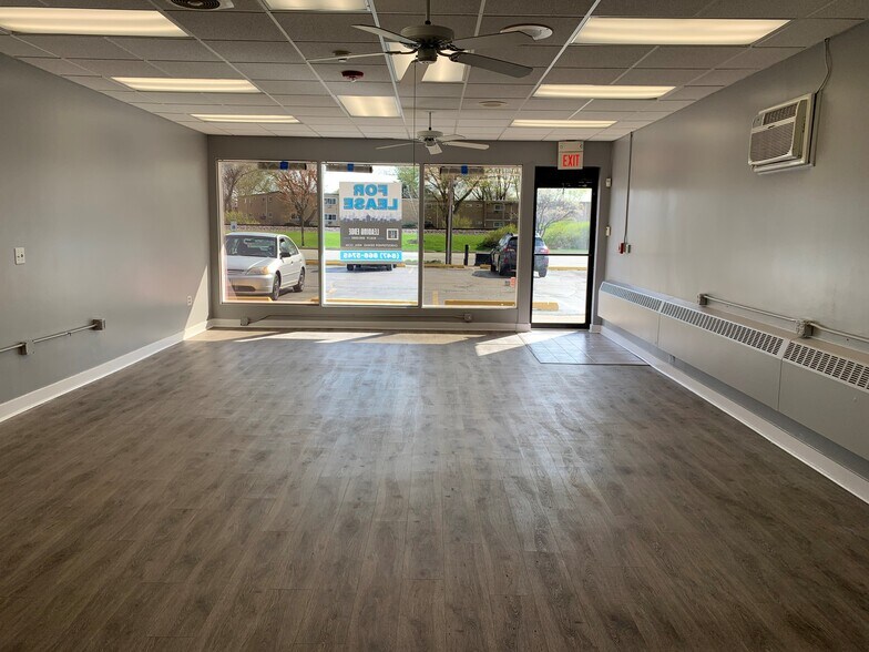 710-718 Northwest Hwy, Mount Prospect, IL for lease - Interior Photo - Image 1 of 34
