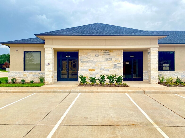 13803 Madera Run, Humble, TX for sale - Building Photo - Image 1 of 8