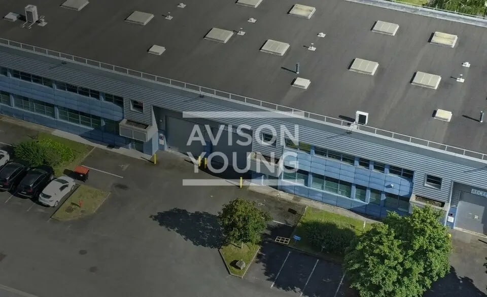 Flex in La Courneuve for lease - Aerial - Image 1 of 4
