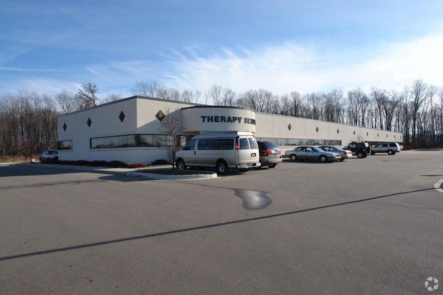 2500 N Elms Rd, Flint, MI for lease - Building Photo - Image 3 of 3