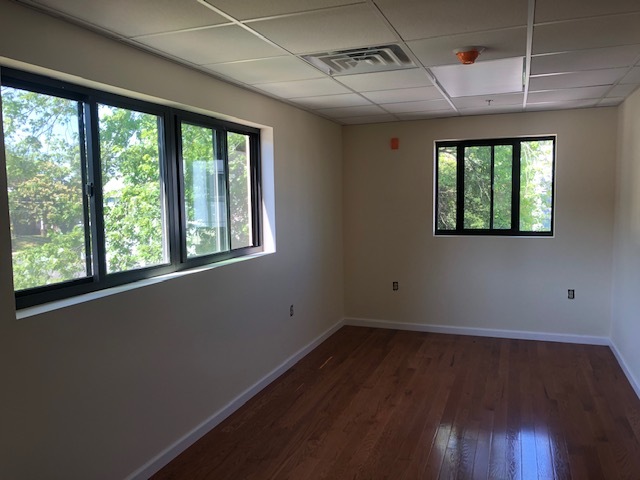 51 W Prospect St, East Brunswick, NJ for lease - Interior Photo - Image 2 of 9