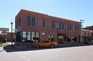 101 Simonton St, Conroe TX - Loft