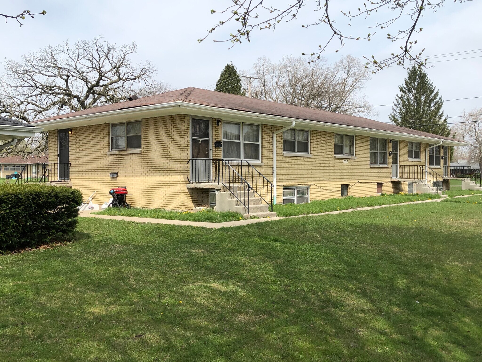 2718 Gabriel Ave, Zion, IL for sale Building Photo- Image 1 of 1