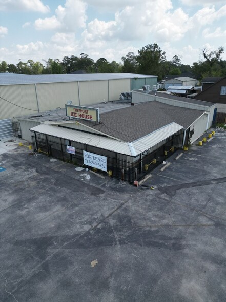 711 Freeport St, Houston, TX for lease - Building Photo - Image 3 of 23