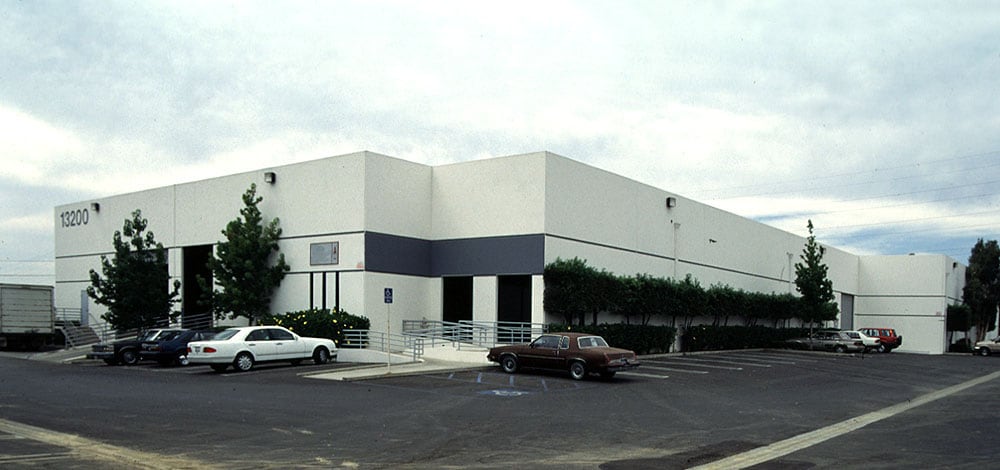 13200 Estrella Ave, Gardena, CA for lease Primary Photo- Image 1 of 9