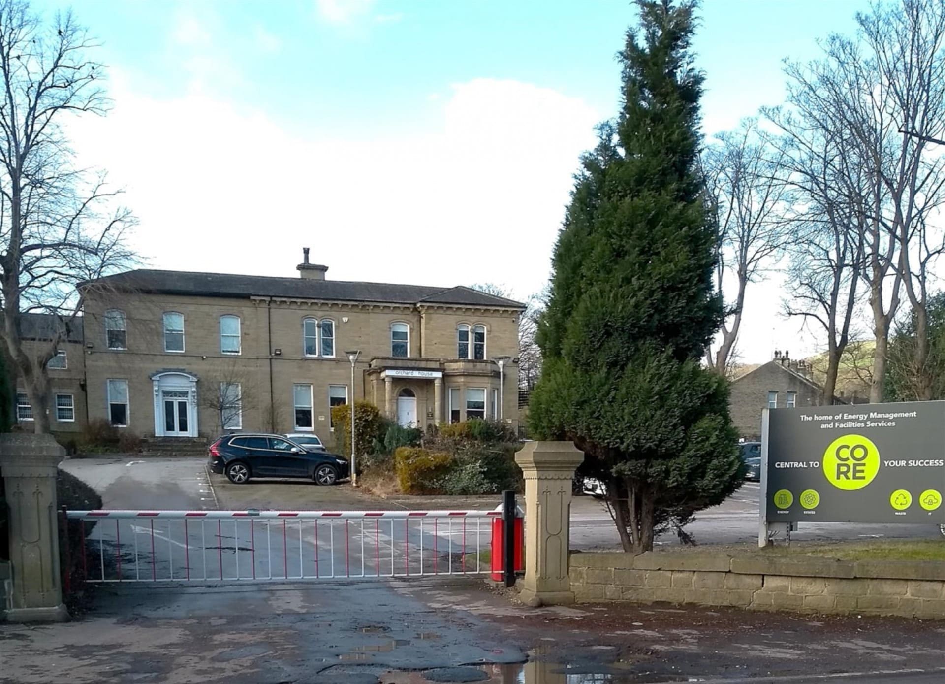 Park Rd, Elland for sale Primary Photo- Image 1 of 1