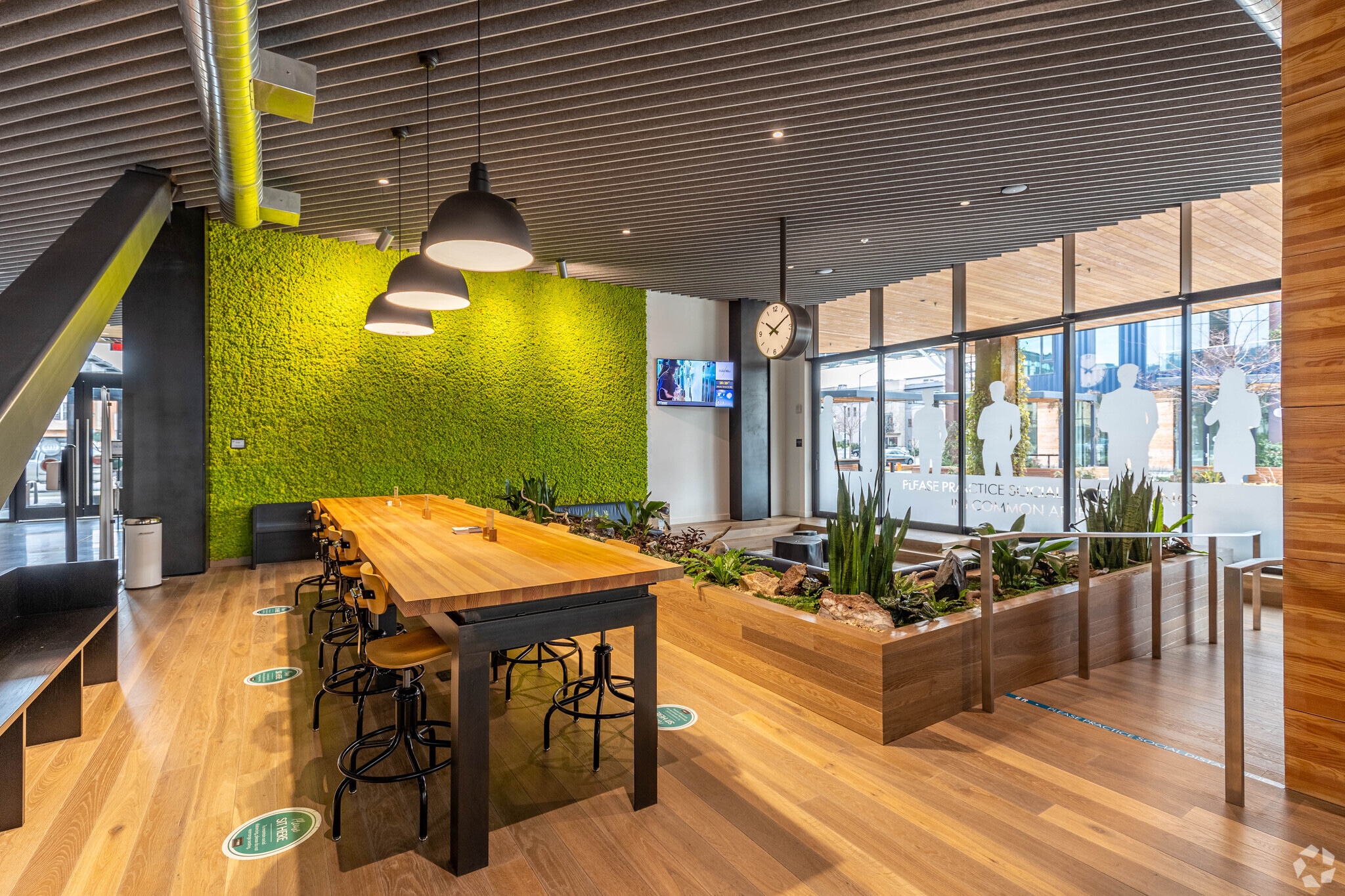 1895 NW Front Ave, Portland, OR for lease Lobby- Image 1 of 38