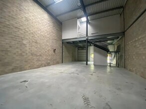 Flex in Cergy for lease Interior Photo- Image 2 of 5