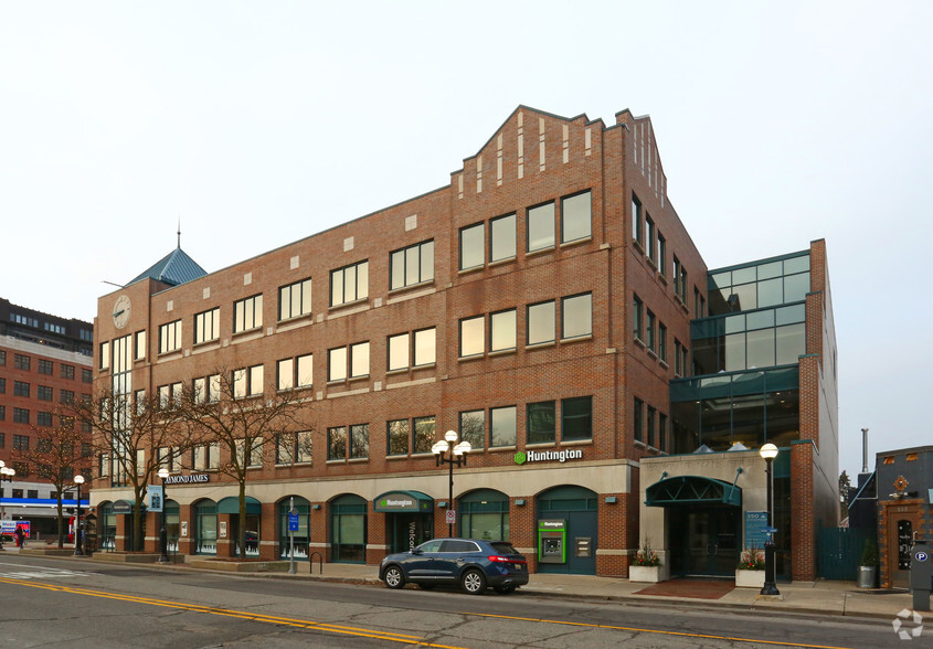 350 S Main St, Ann Arbor, MI for lease - Primary Photo - Image 1 of 9