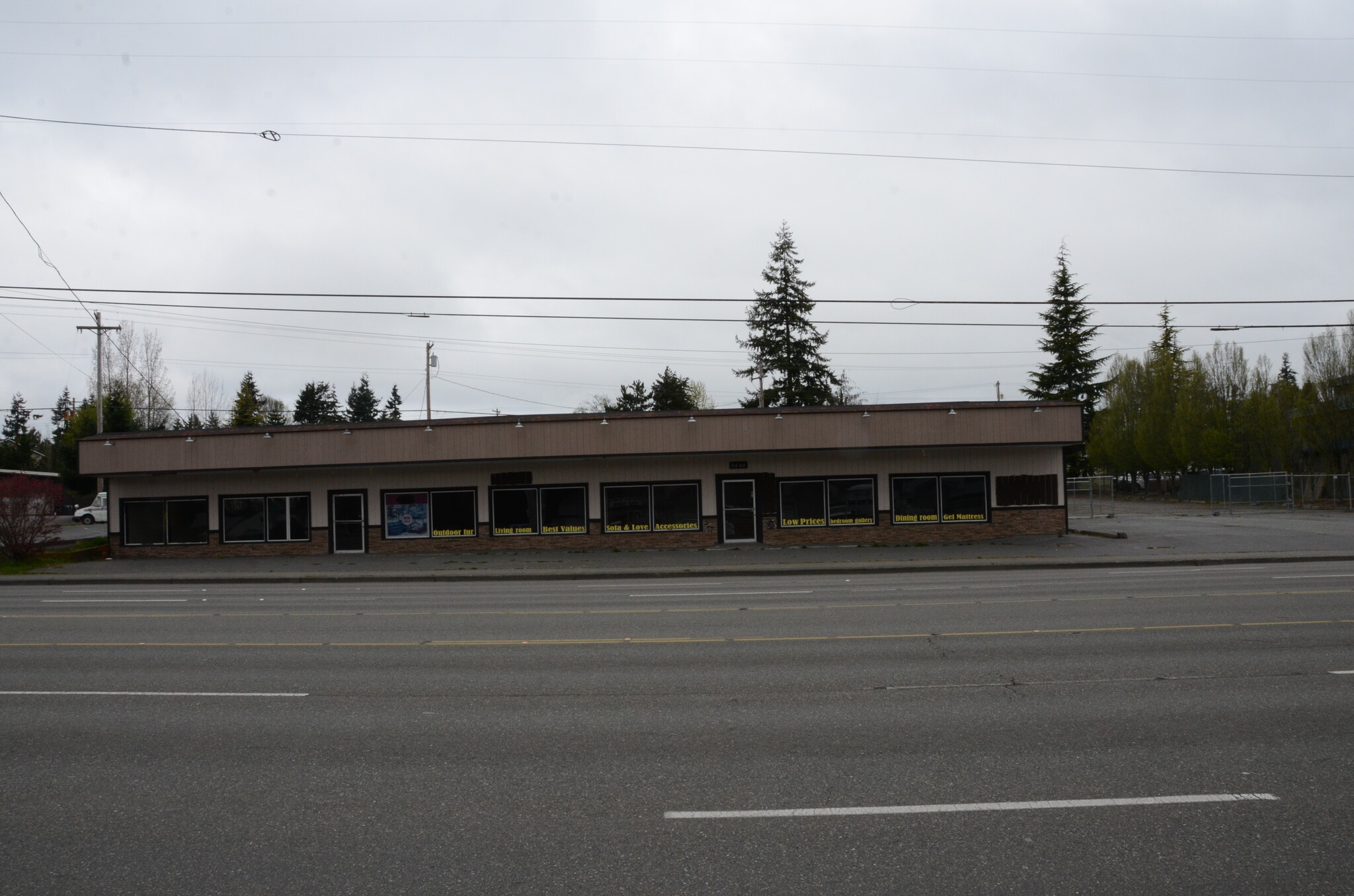 9602 Evergreen Way, Everett, WA for sale Primary Photo- Image 1 of 1