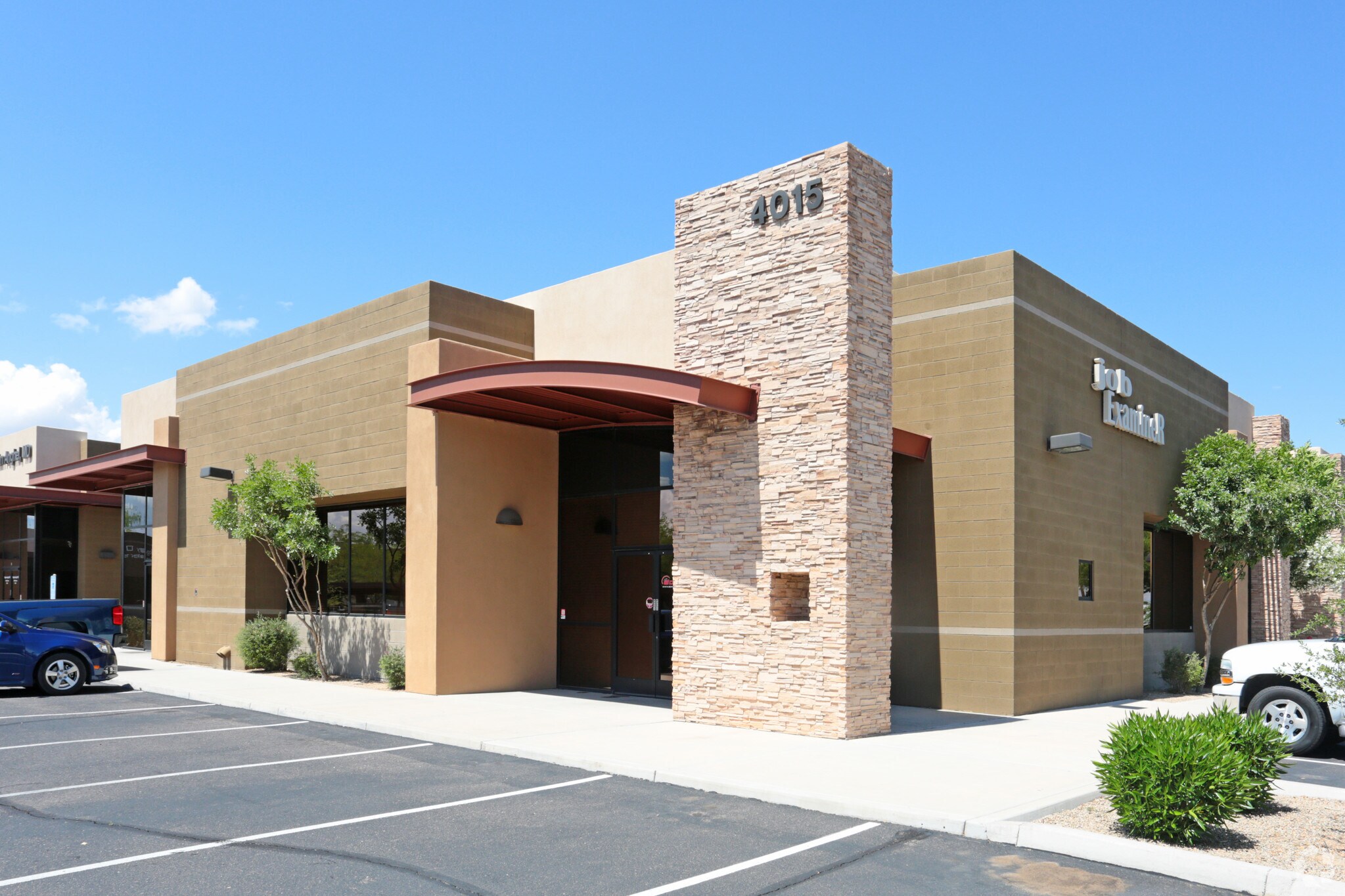 4015 W Chandler Blvd, Chandler, AZ for sale Primary Photo- Image 1 of 1