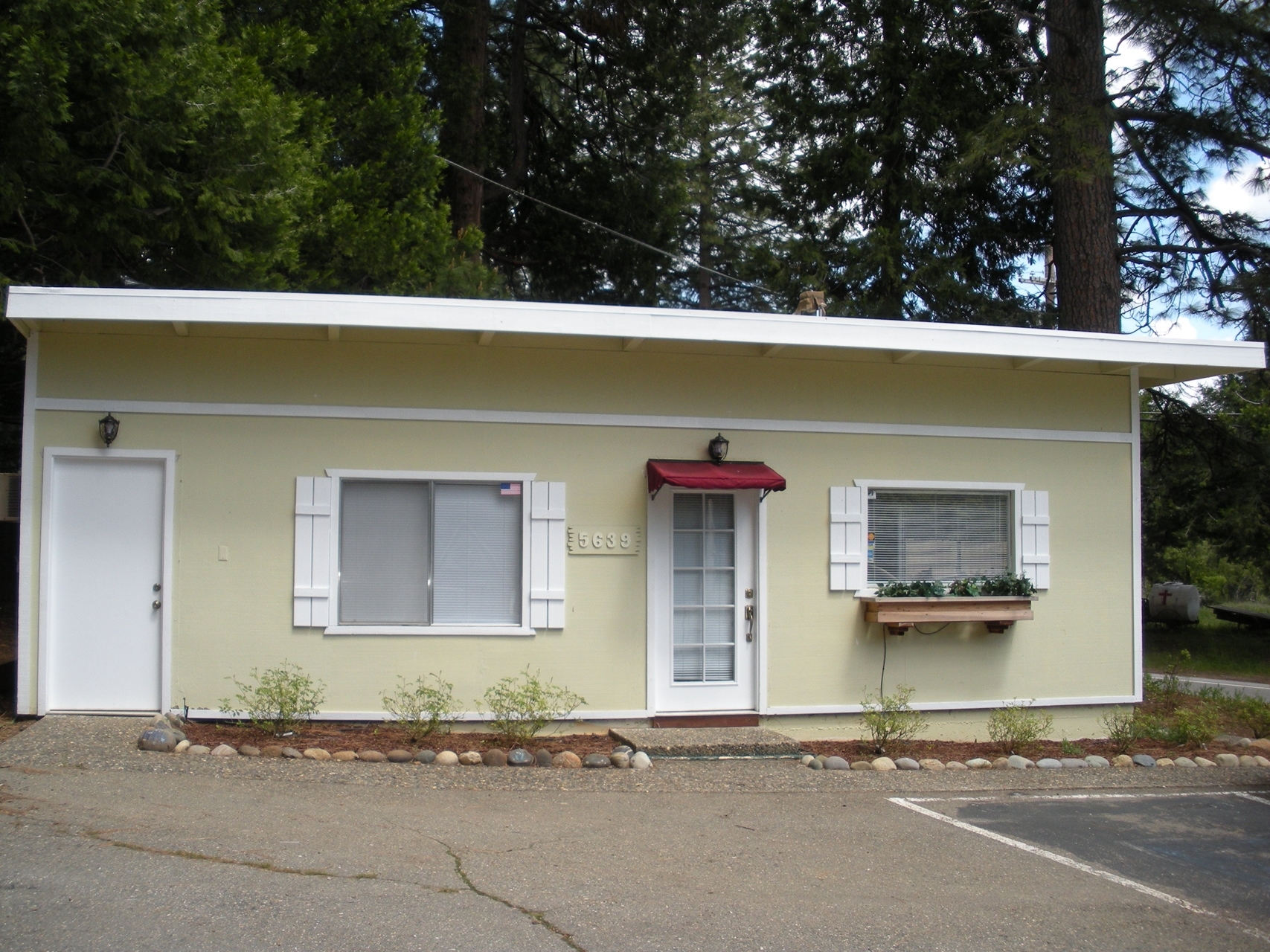 5639 Pony Express Trl, Camino, CA for lease Primary Photo- Image 1 of 2