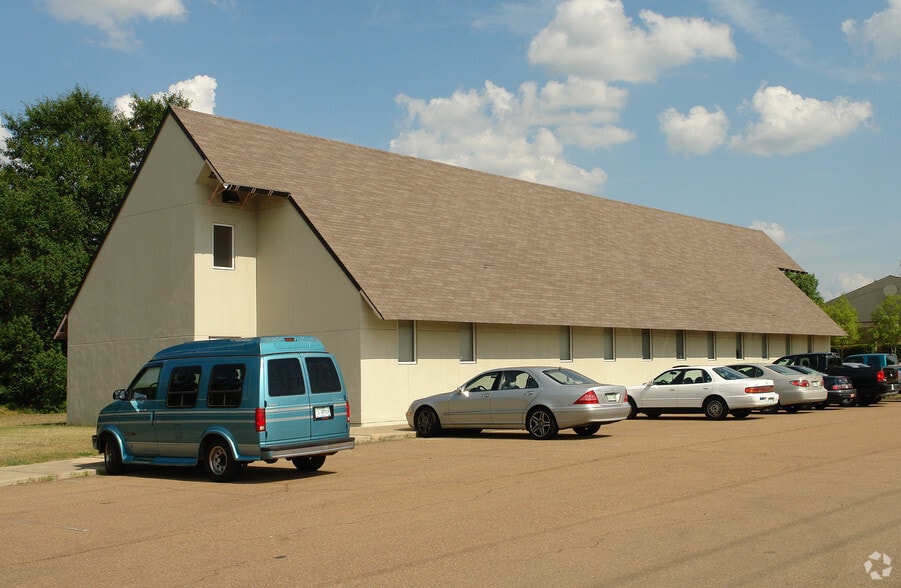 6050 I-55, Jackson, MS for lease - Building Photo - Image 2 of 6