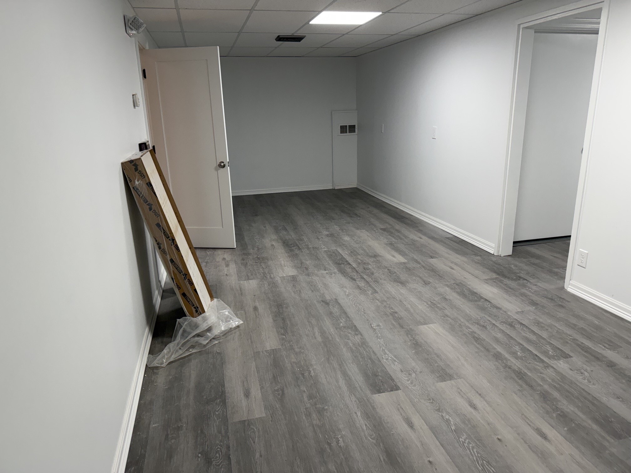501 S Lincoln Ave, Clearwater, FL for lease Interior Photo- Image 1 of 7