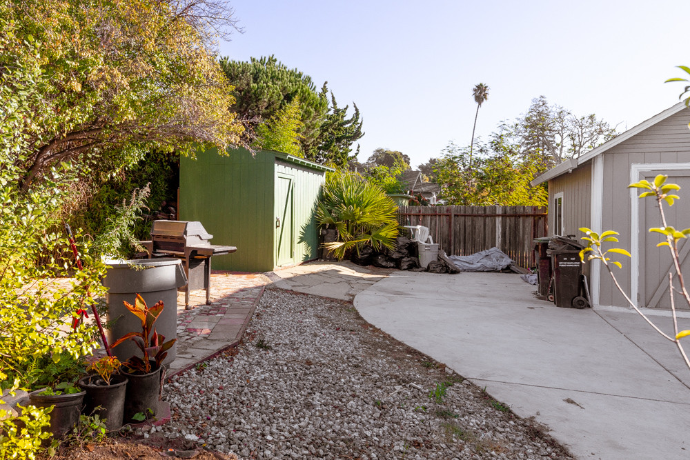 417 Barson St, Santa Cruz, CA 95060 | LoopNet