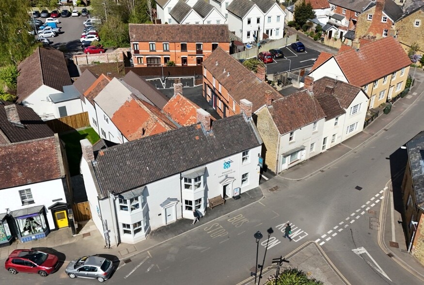 The Triangle, Castle Cary for sale - Primary Photo - Image 1 of 12