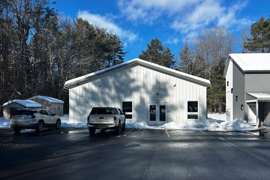 30 Range Rd, Brunswick, ME for sale - Primary Photo - Image 1 of 1