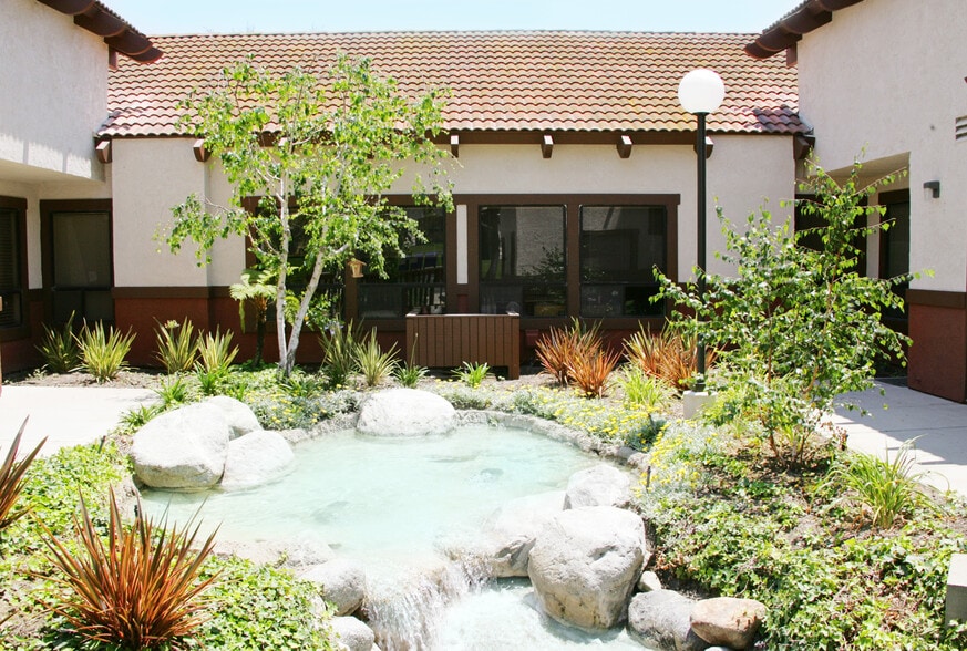 1765 Goodyear Ave, Ventura, CA for lease - Building Photo - Image 1 of 13