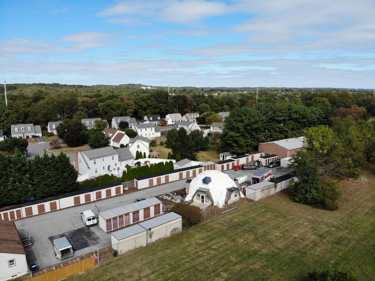 607 Old Harmony Rd, Newark, DE 19711