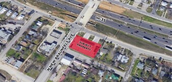 1526 North New Braunfels Ave. - Parking Garage