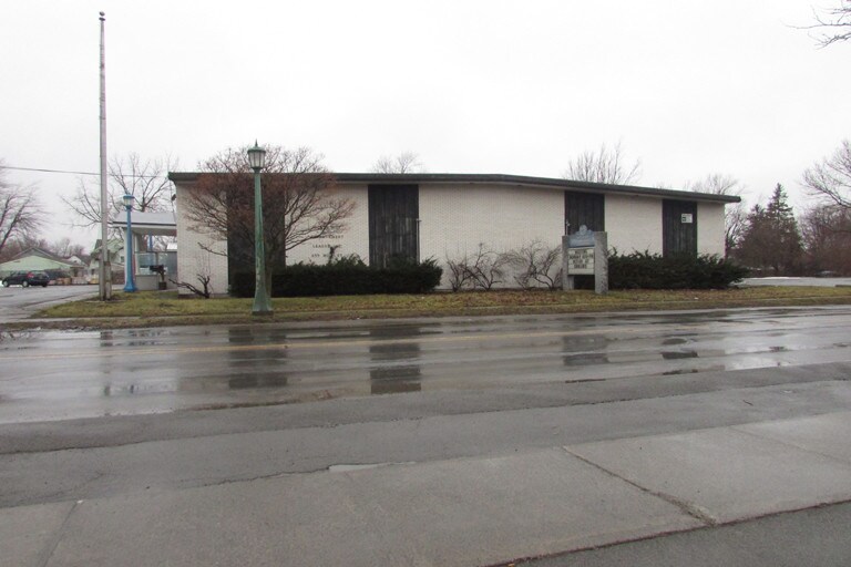 633 Mill St, Watertown, NY 13601