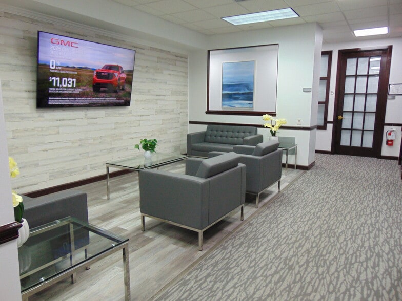 1690 S Congress Ave, Delray Beach, FL for lease - Building Photo - Image 3 of 27