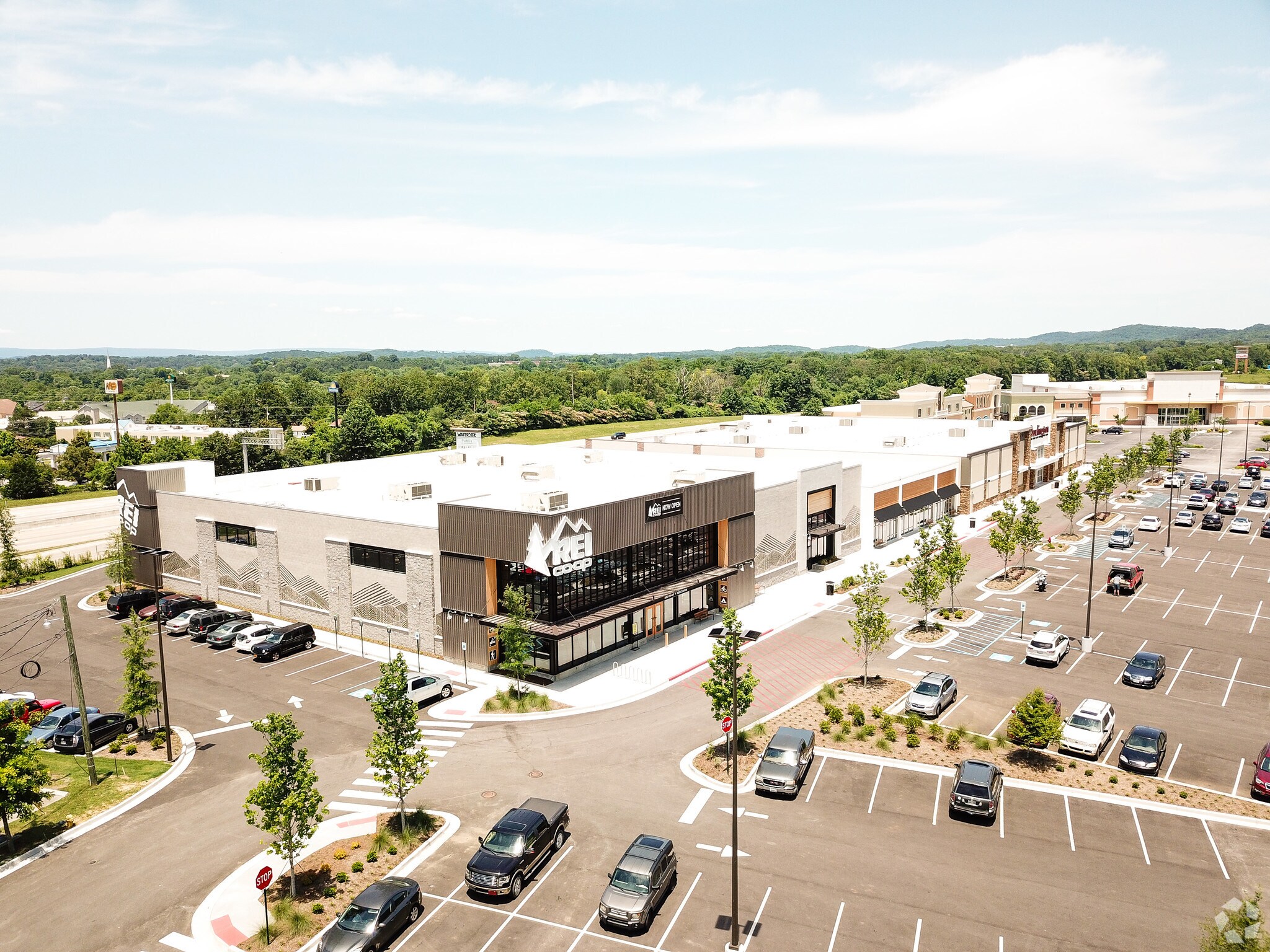 7201 Shallowford Rd, Chattanooga, TN 37421 Waterside Lifestyle Center