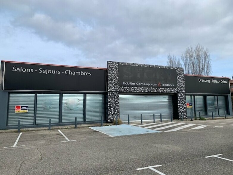 Retail in Avignon for lease - Building Photo - Image 2 of 4