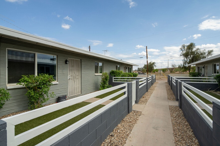 511 N 52nd St, Phoenix, AZ for sale - Building Photo - Image 3 of 14