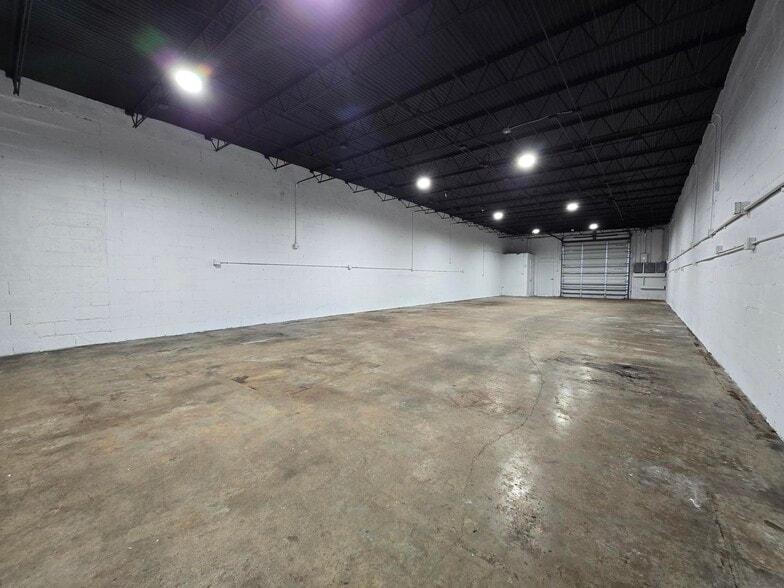 4019 NE 6th Ave, Oakland Park, FL for lease - Building Photo - Image 2 of 6