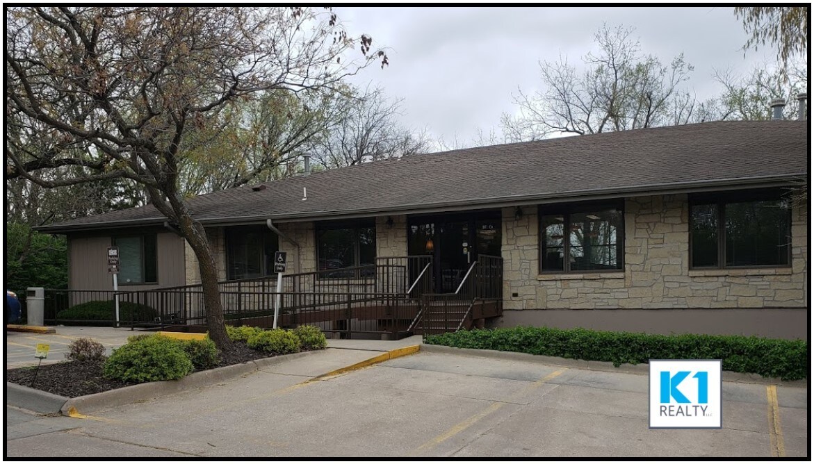3630 SW Burlingame Rd, Topeka, KS for sale Primary Photo- Image 1 of 1