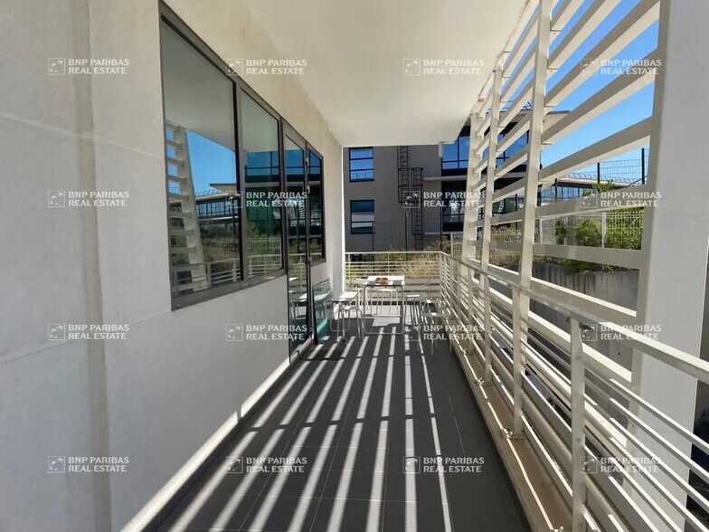 Office in Aix-en-Provence for lease - Building Photo - Image 3 of 37