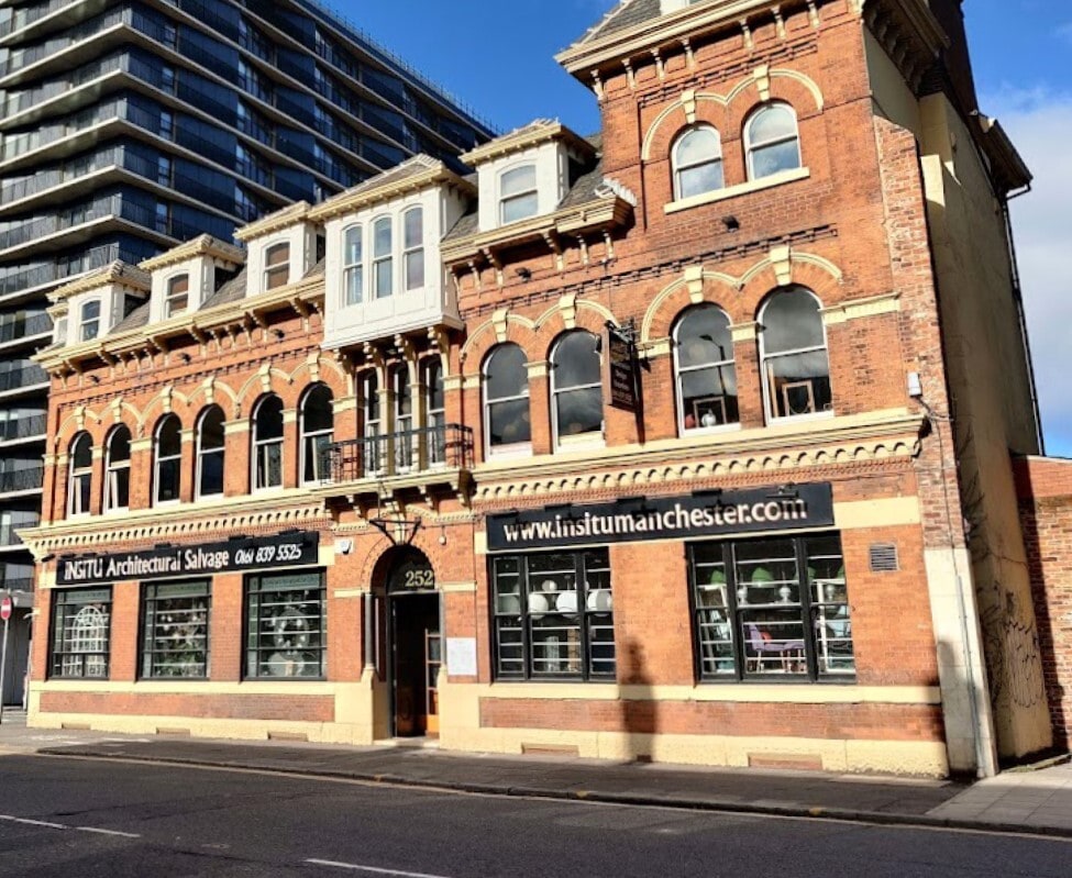 252 Chester Rd, Manchester for sale Building Photo- Image 1 of 1