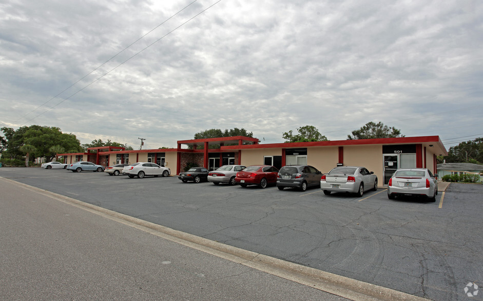 501-527 S Paula Dr, Dunedin, FL for lease - Building Photo - Image 3 of 26