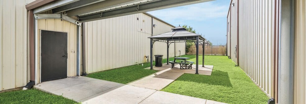 5045 FM 2920 Rd, Spring, TX for sale - Building Photo - Image 3 of 21