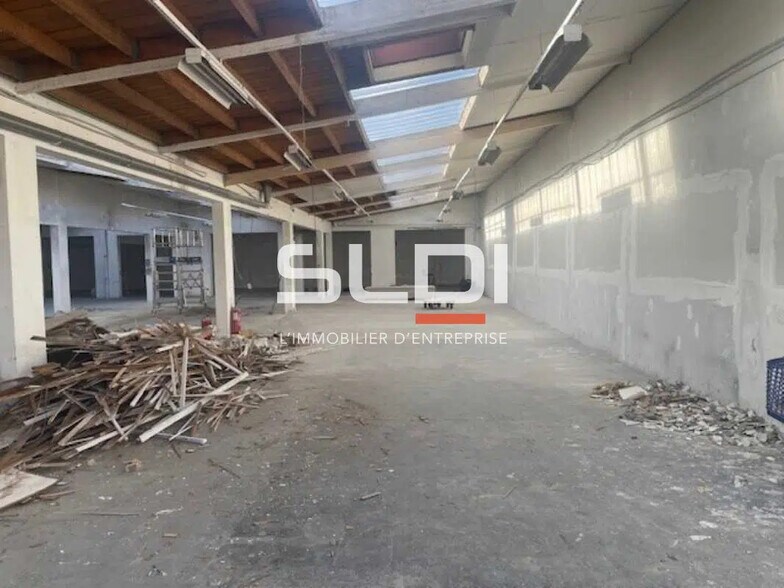 Flex in Villeurbanne for lease - Building Photo - Image 2 of 8